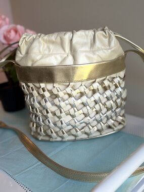 Cream & Gold Woven Drawstring Crossbody Bag